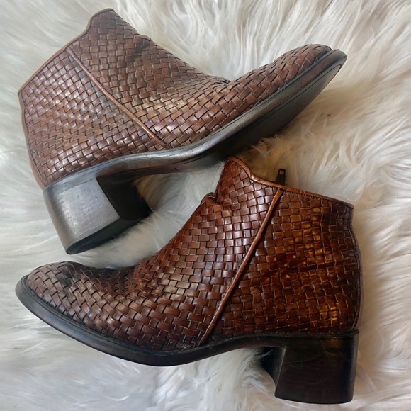 Bass Shoes - Bass vintage brown braided woven leather booties